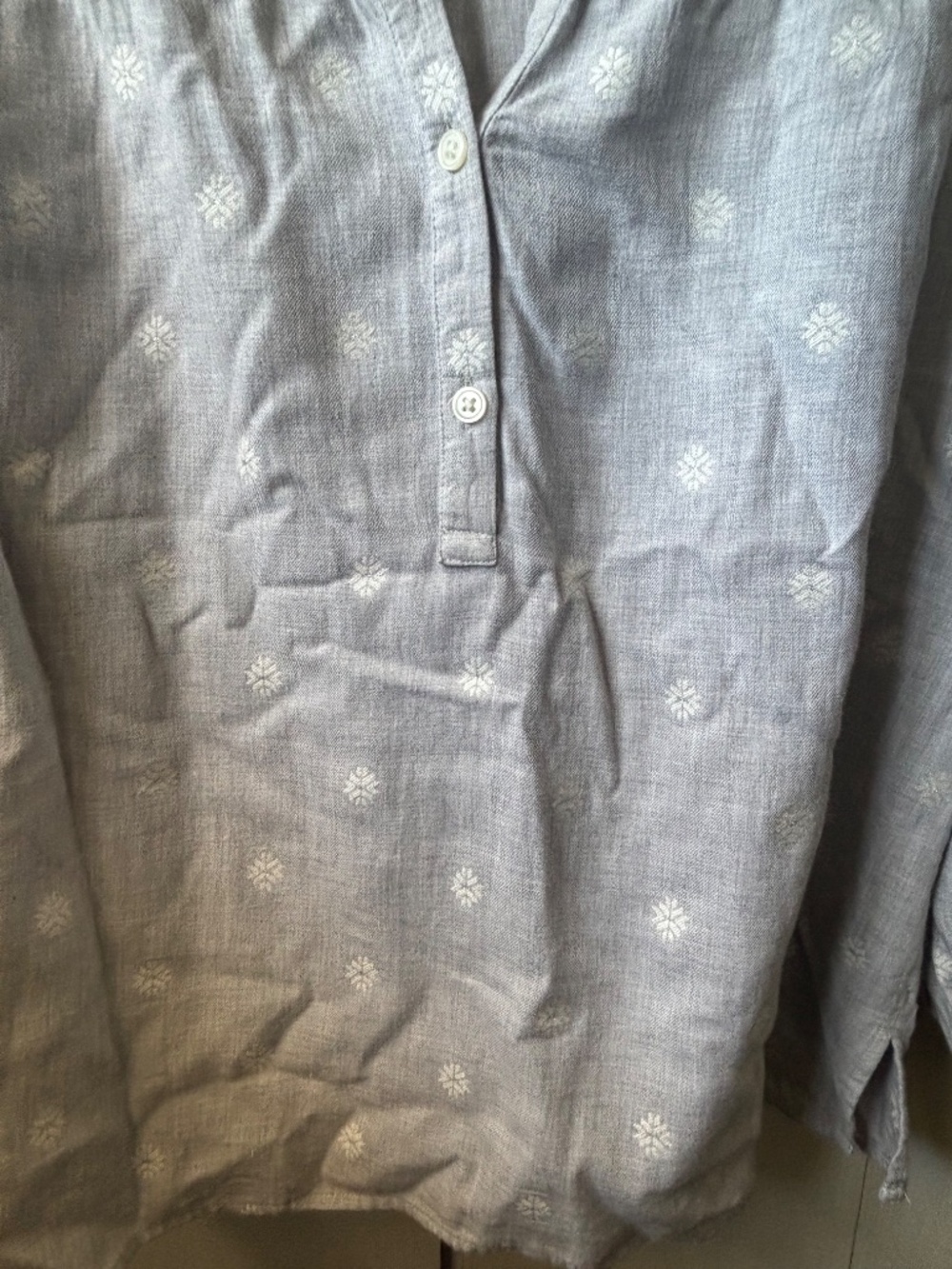 Woman’s grey loft long sleeve blouse - Picture 4 of 6
